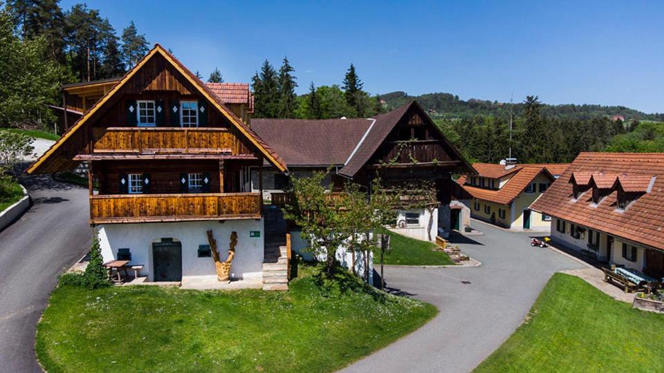 Ferienwohnungen Fam. Koeberl Gundersdorf Luaran gambar